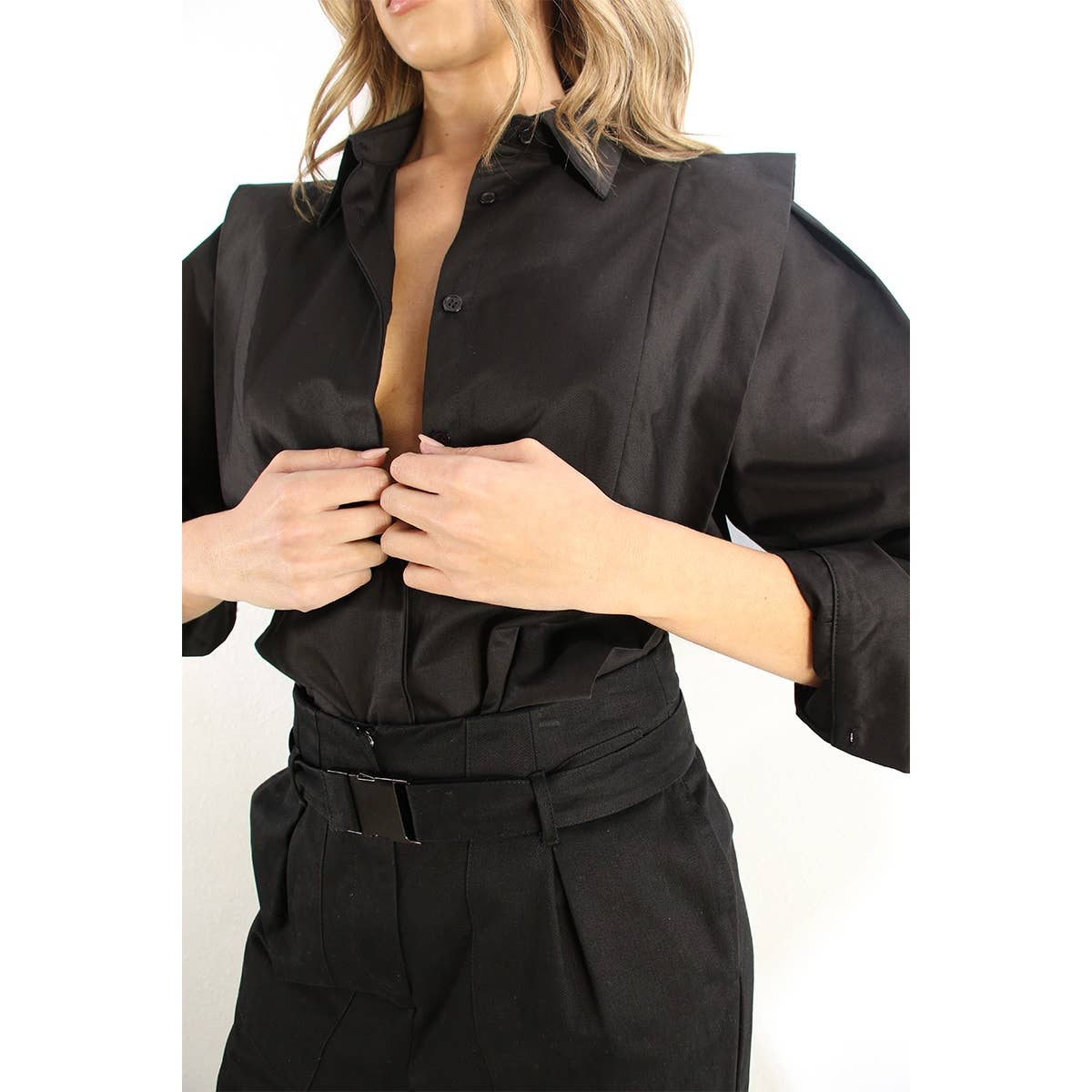 SHOULDER LINE FOLD SHIRT