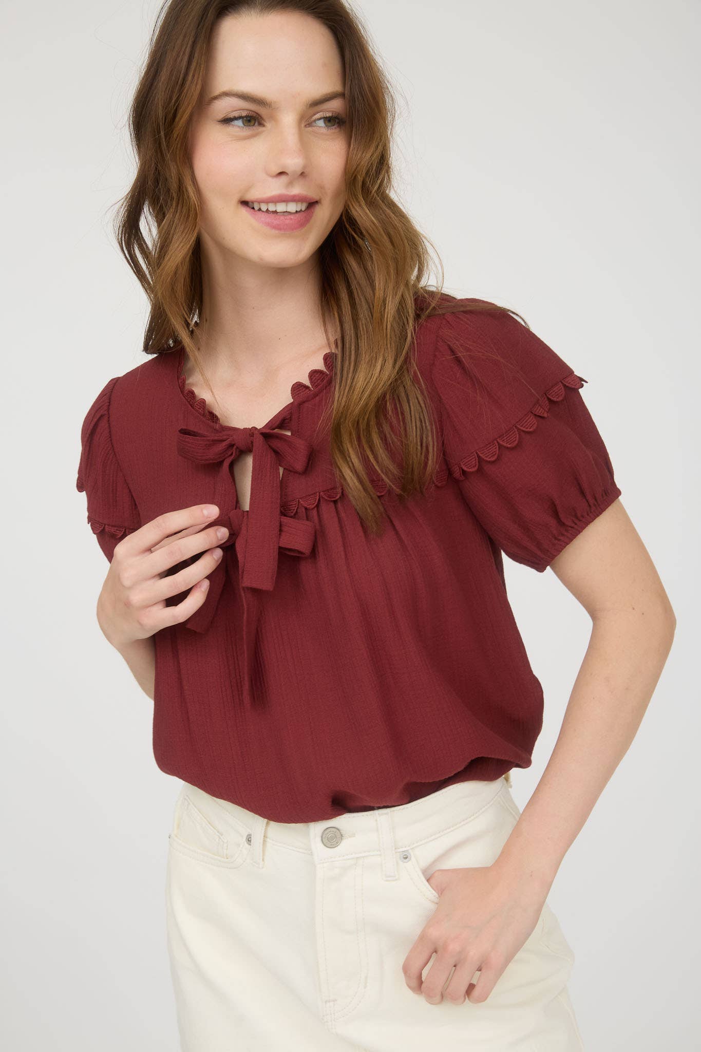 SCALLOP TRIM FRONT TIE DETAIL PUFF SLEEVE TOP