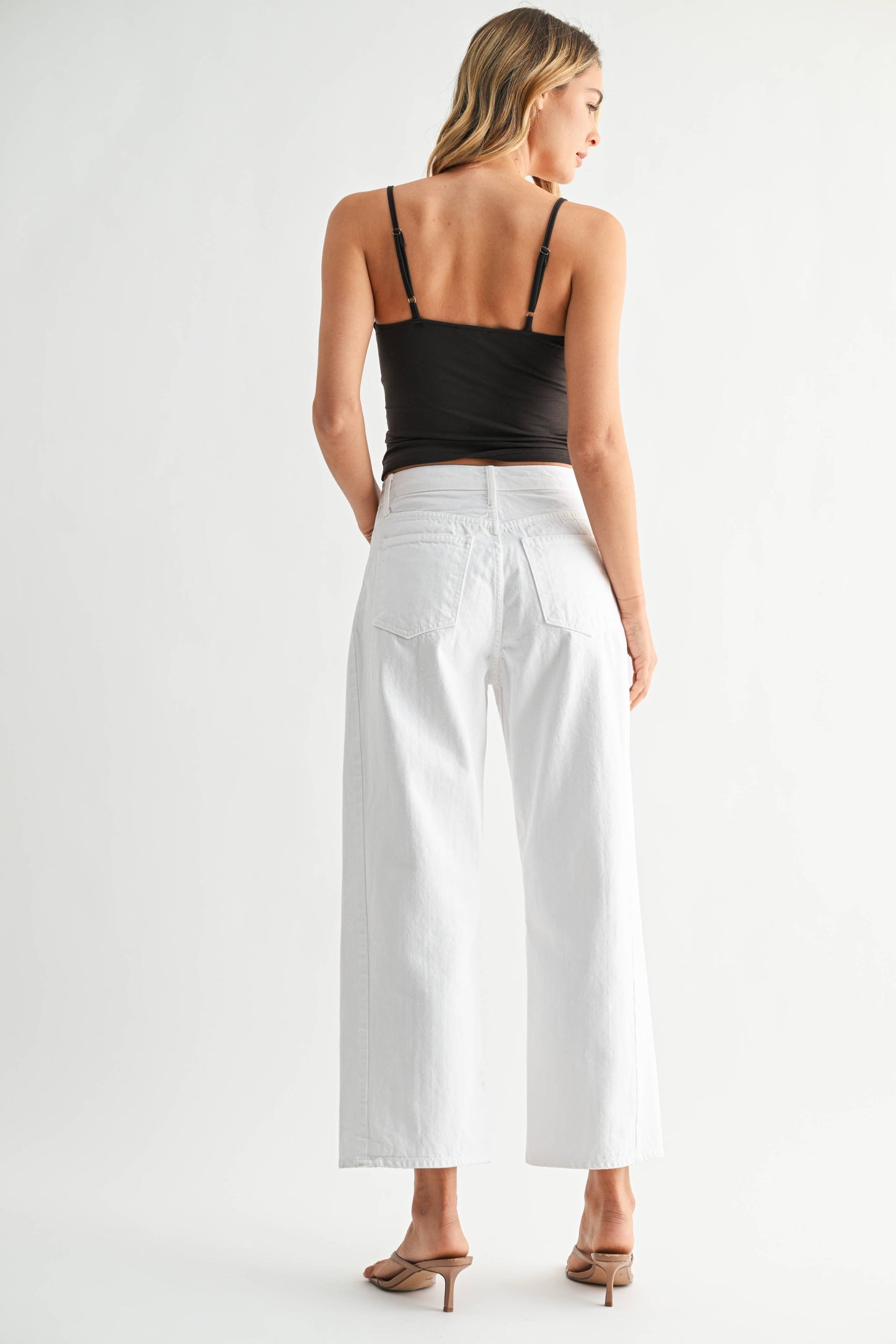 The Twist Barrel Jean in White