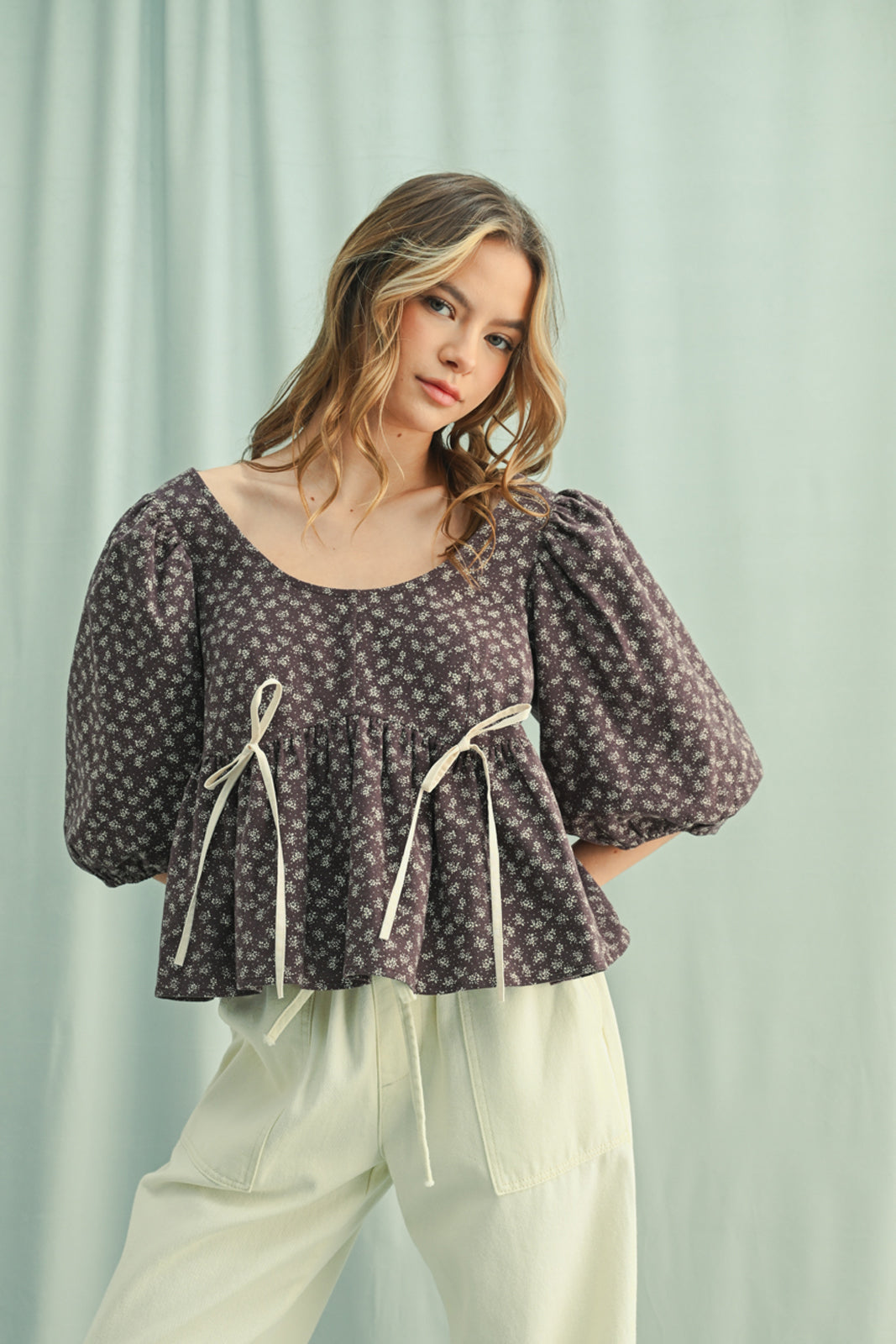 Floral Balloon Sleeve Peplum Top