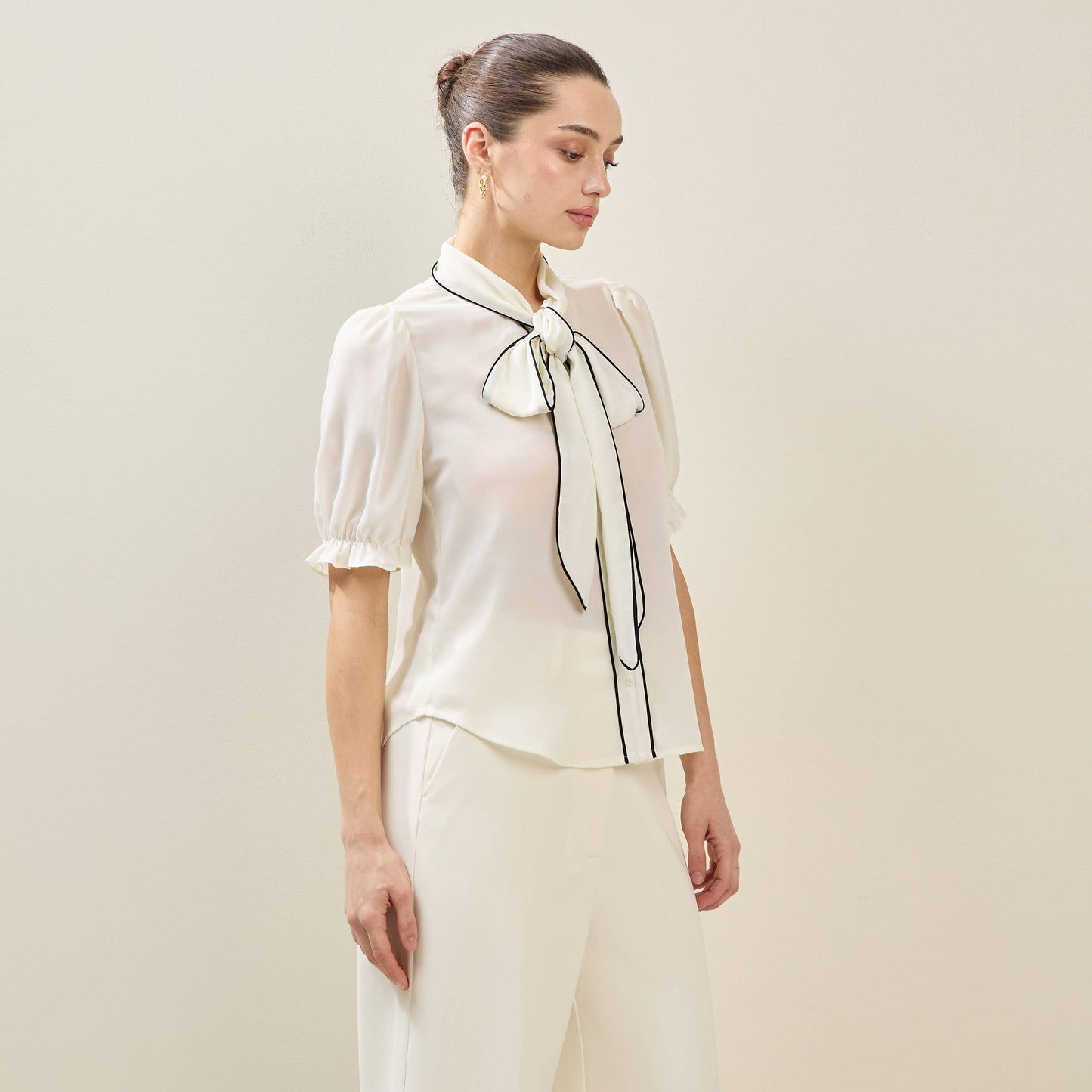 Contrast Trim Bow Tie Blouse