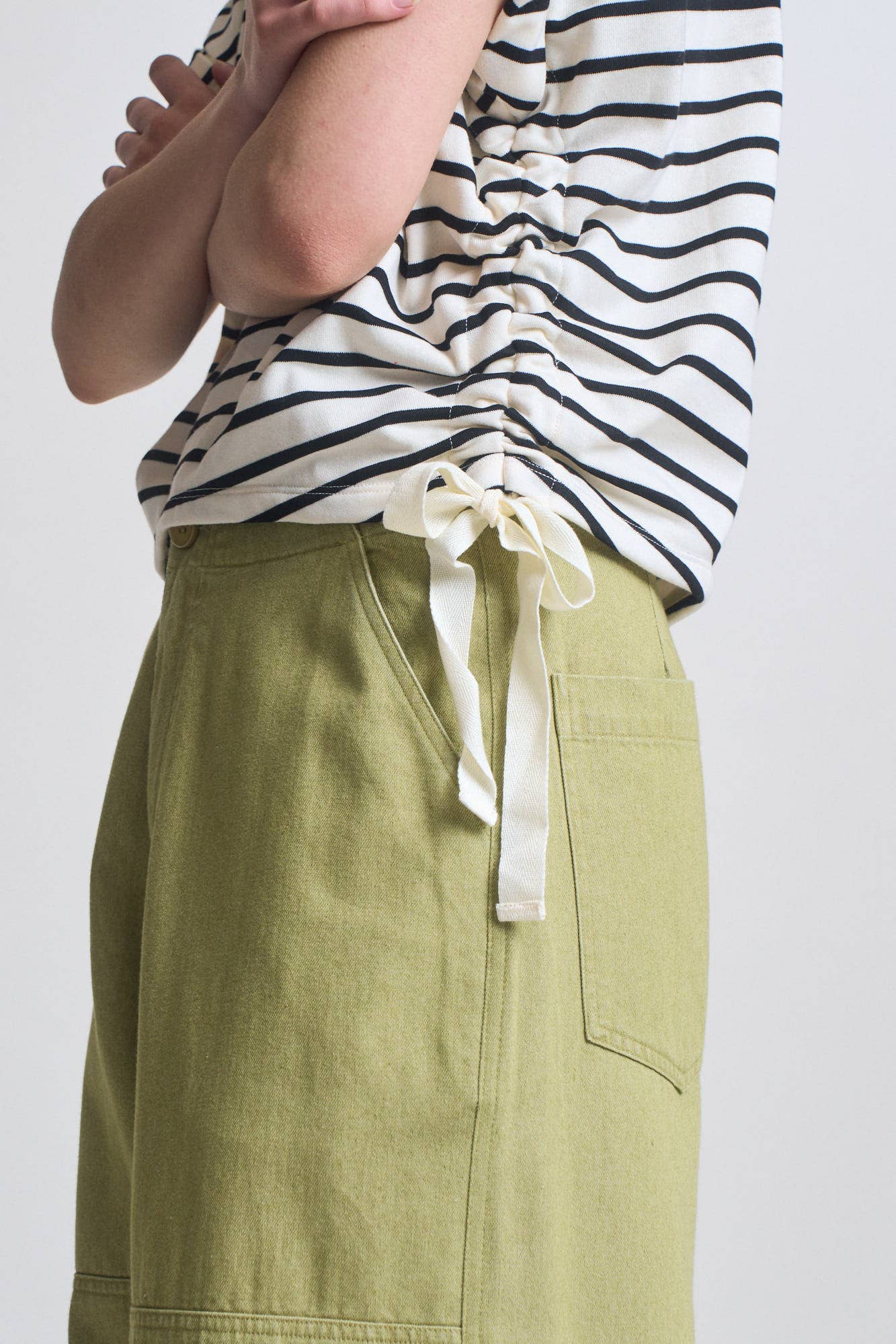  STRIPE DRAWSTRING TEE