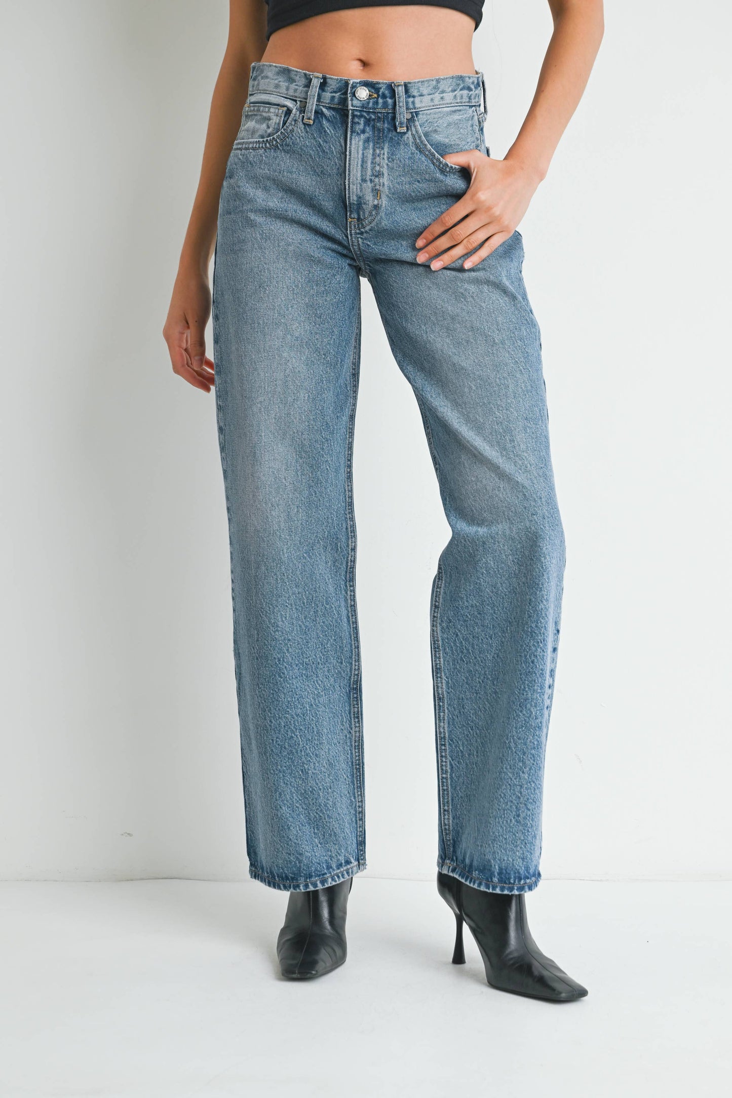 Relaxed Straight Jean