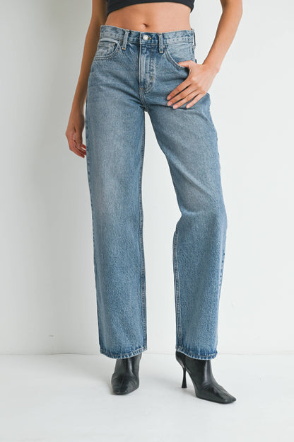 Relaxed Straight Jean