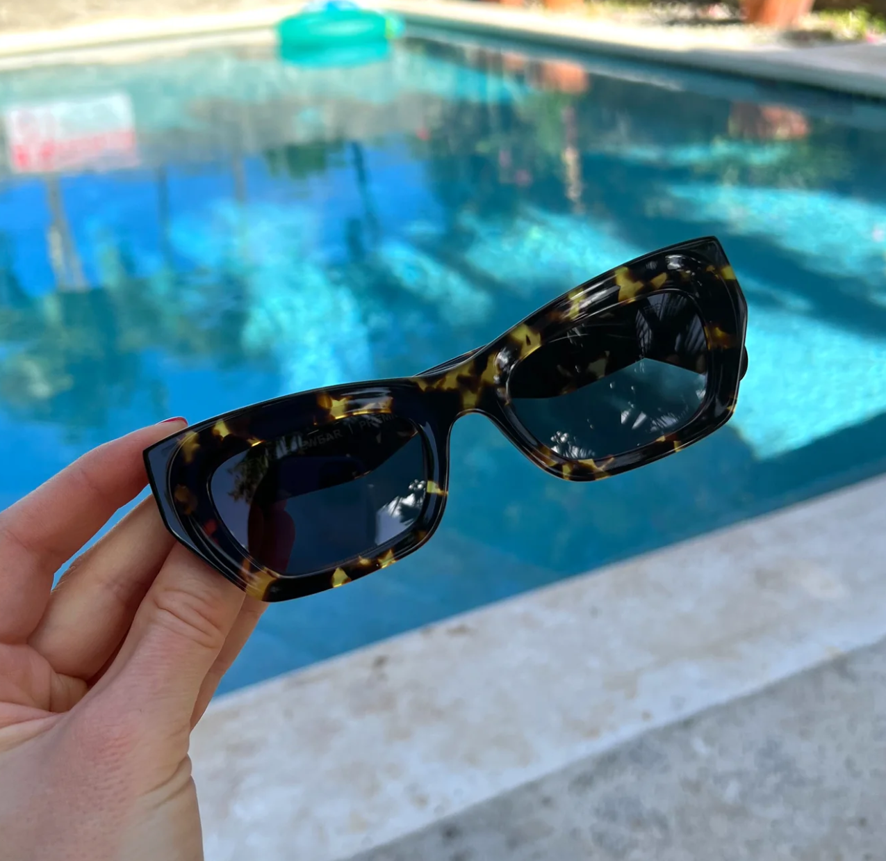 SELINA - Tortoise Sunglasses