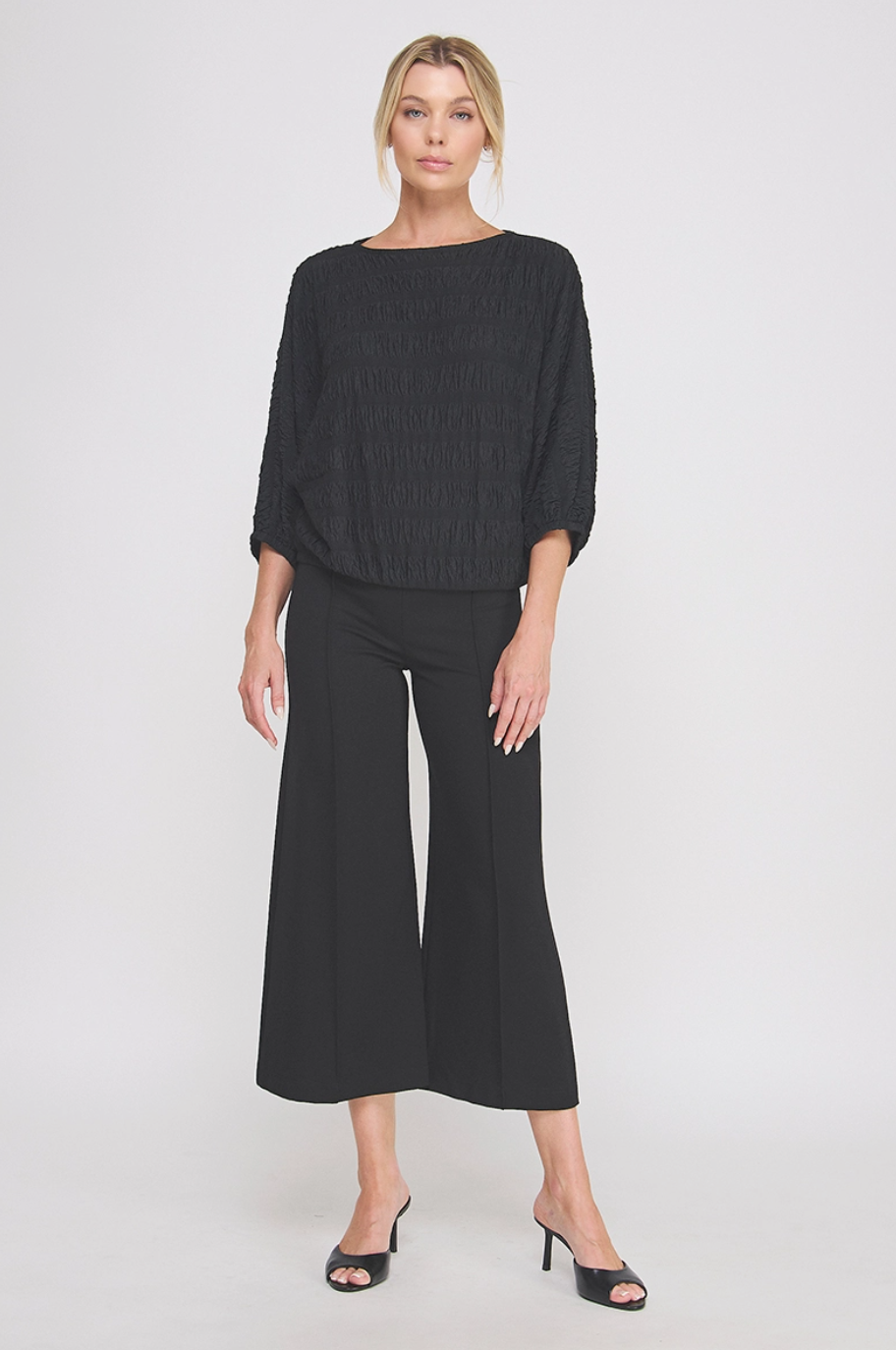 Textured 3/4 Dolman Sleeve Top