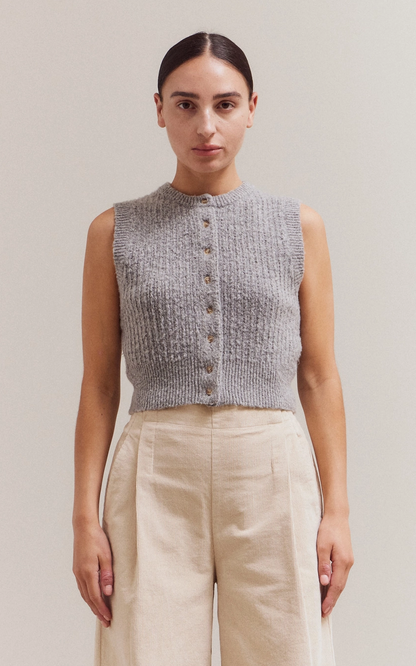 Fitted Sleeveless Sweater