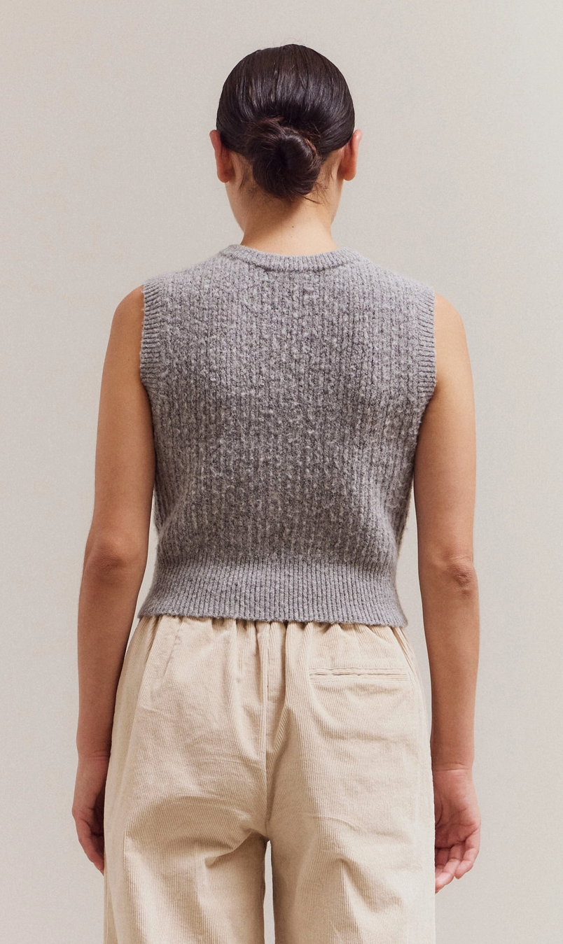 Fitted Sleeveless Sweater