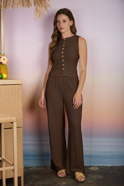 SLEEVELESS KNIT TOP